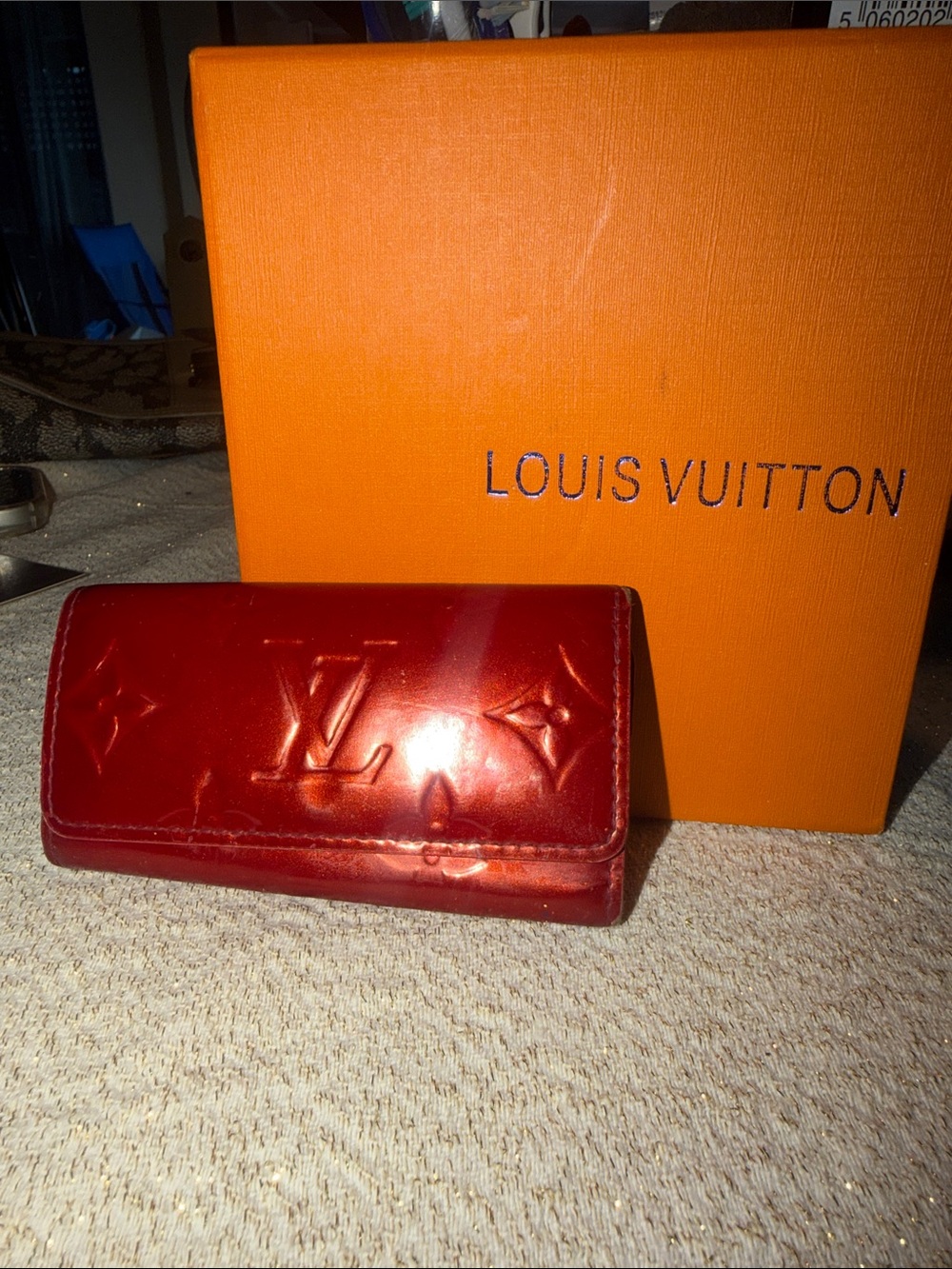 Louis Vuitton Red Vernis Monogram Trifold key holder with bonus box